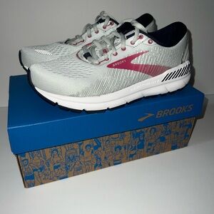 Brooks Addiction GTS 15 Women's Road Running Shoes New Size 7.5 New without Tags